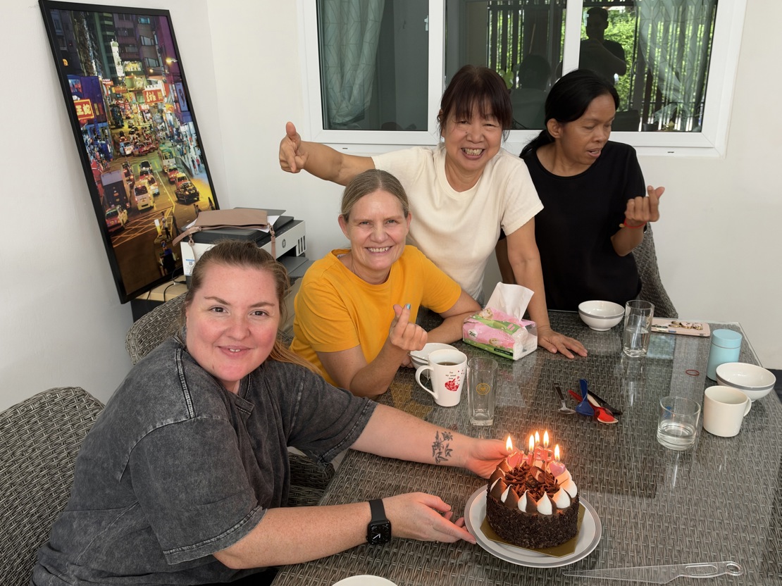 Feiring av Malene på kontoret i Bangkok
