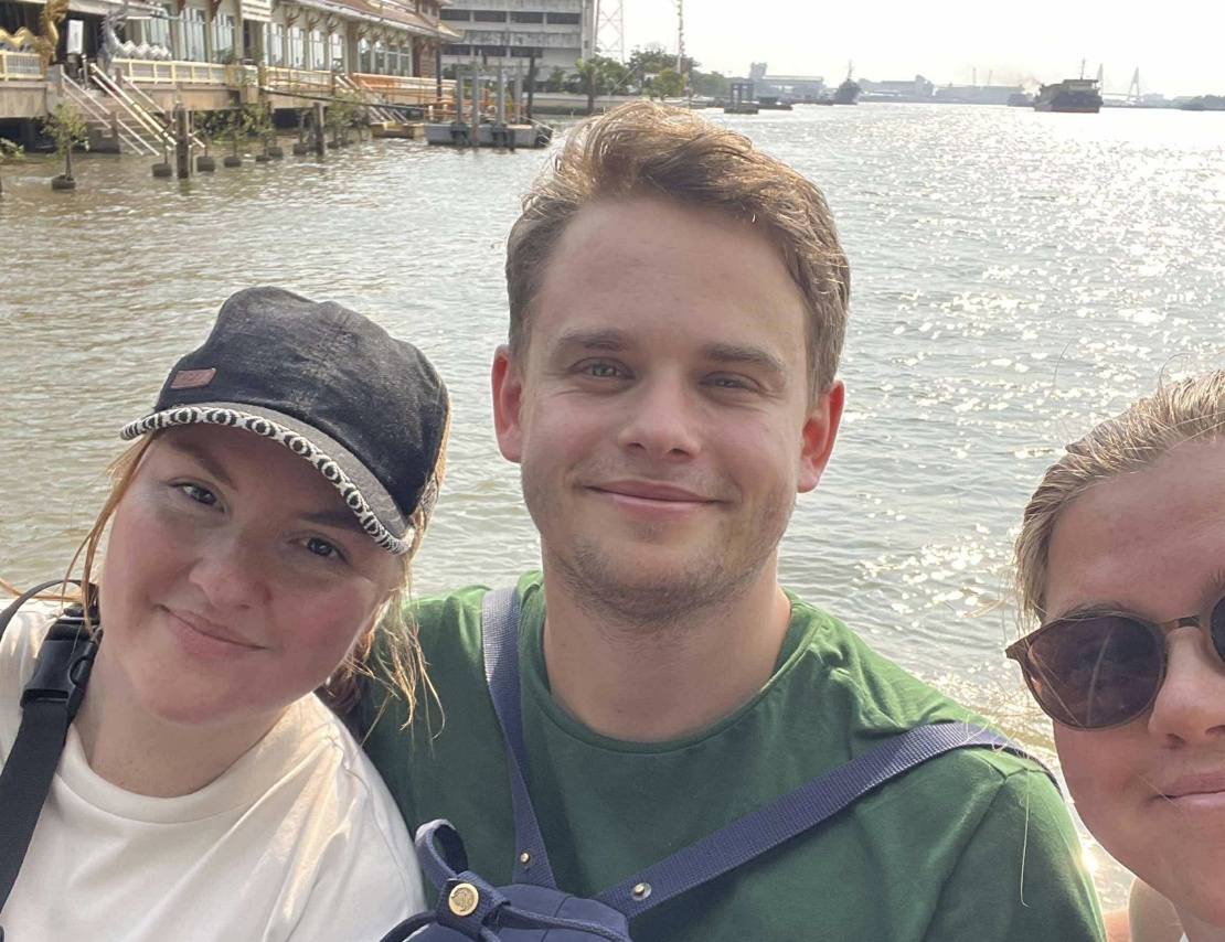 Ute på turistaktiviteter i Bangkok med søsteren til Malene