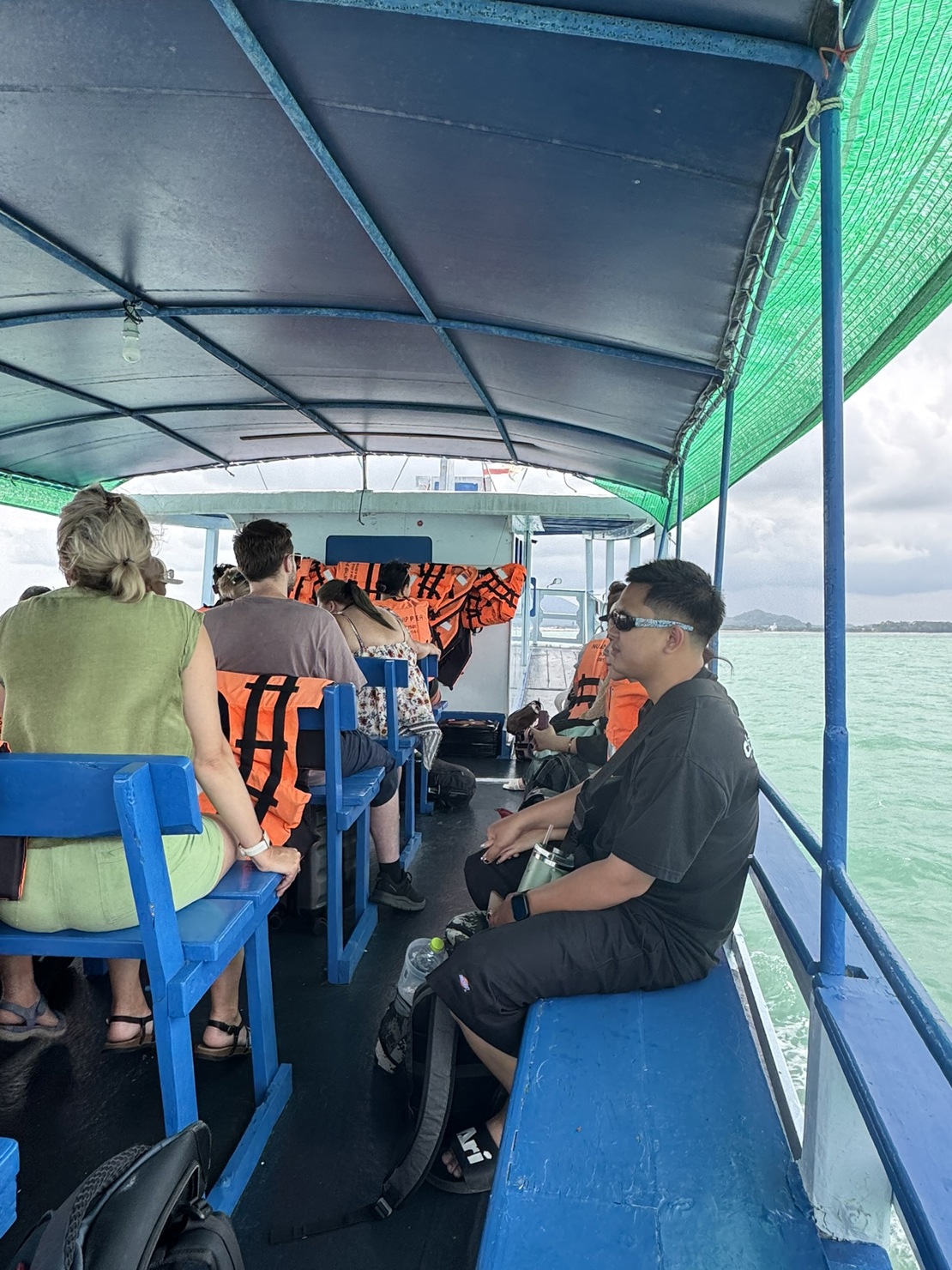 På ferge over til Koh Samet